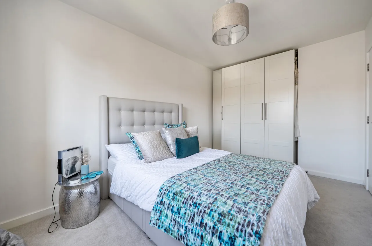 St. Georges Park, Binfield, RG42, photo 13