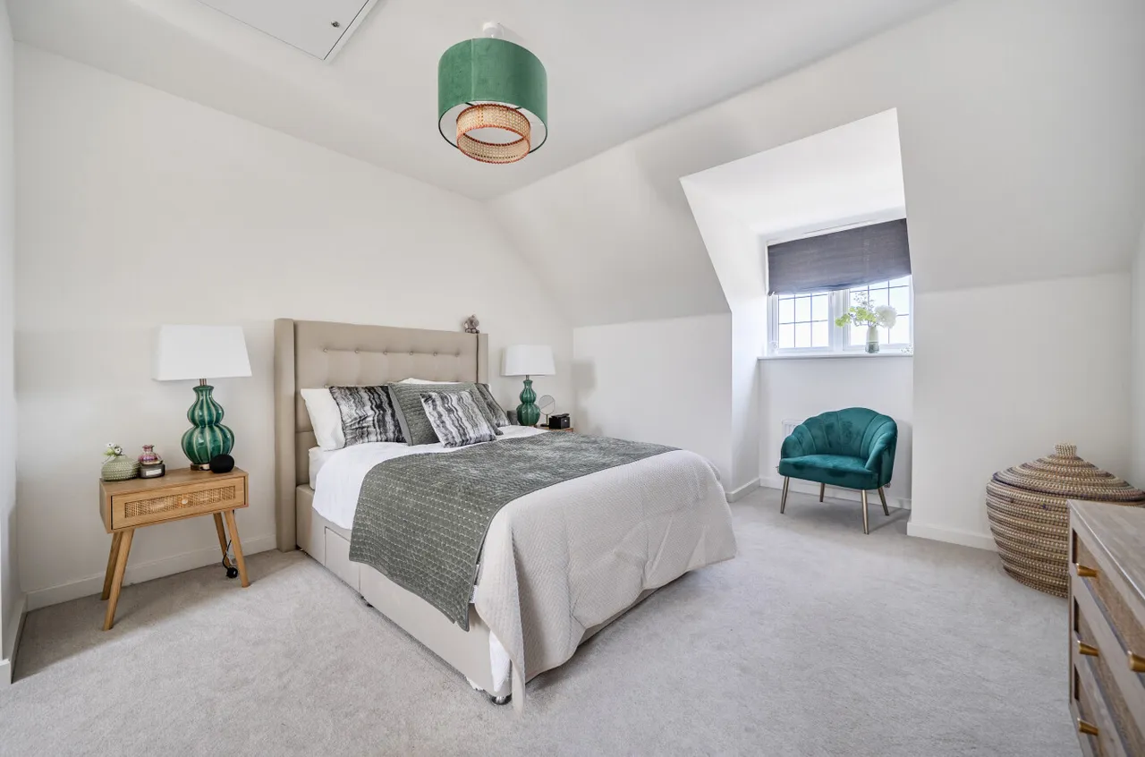 St. Georges Park, Binfield, RG42, photo 19
