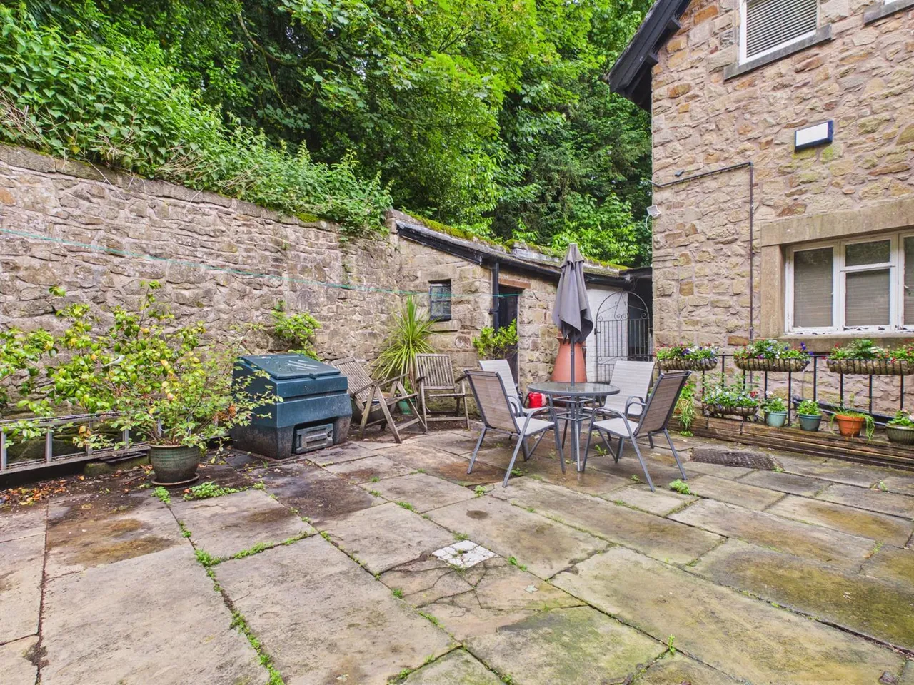Manchester Road, Buxton, photo 10