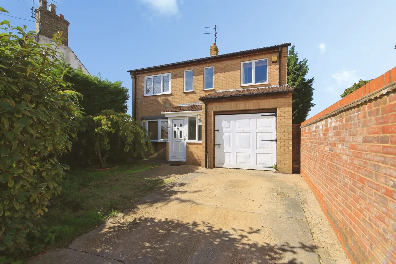 3 bed house for sale, Cross Street, Peterborough, PE7
