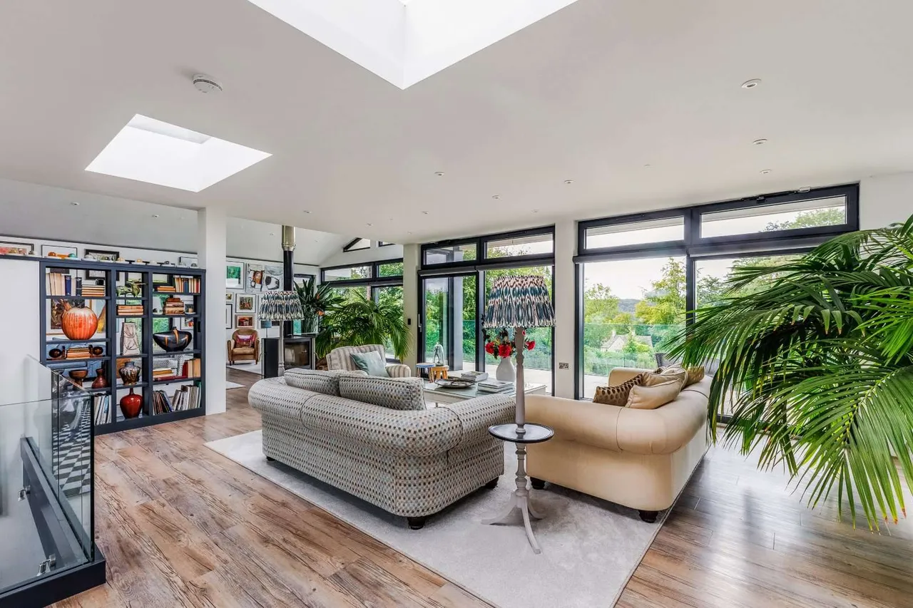 Cheltenham Road, Painswick, Stroud, Gloucestershire, GL6 6TW, photo 7