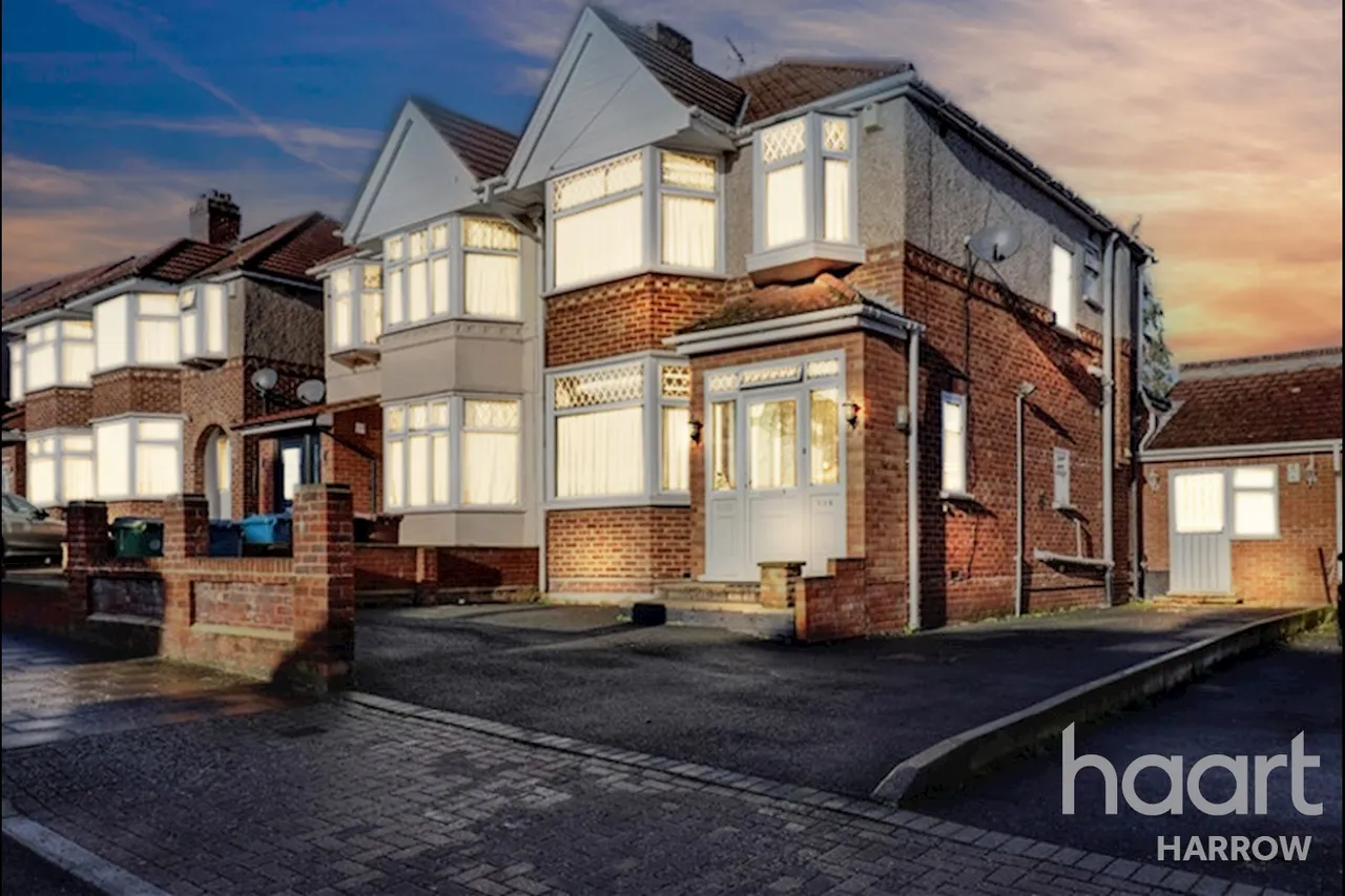 5 bed house for sale, Portland Crescent, Stanmore, HA7