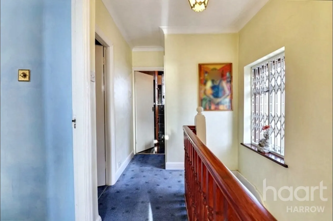 Portland Crescent, Stanmore, HA7, photo 12