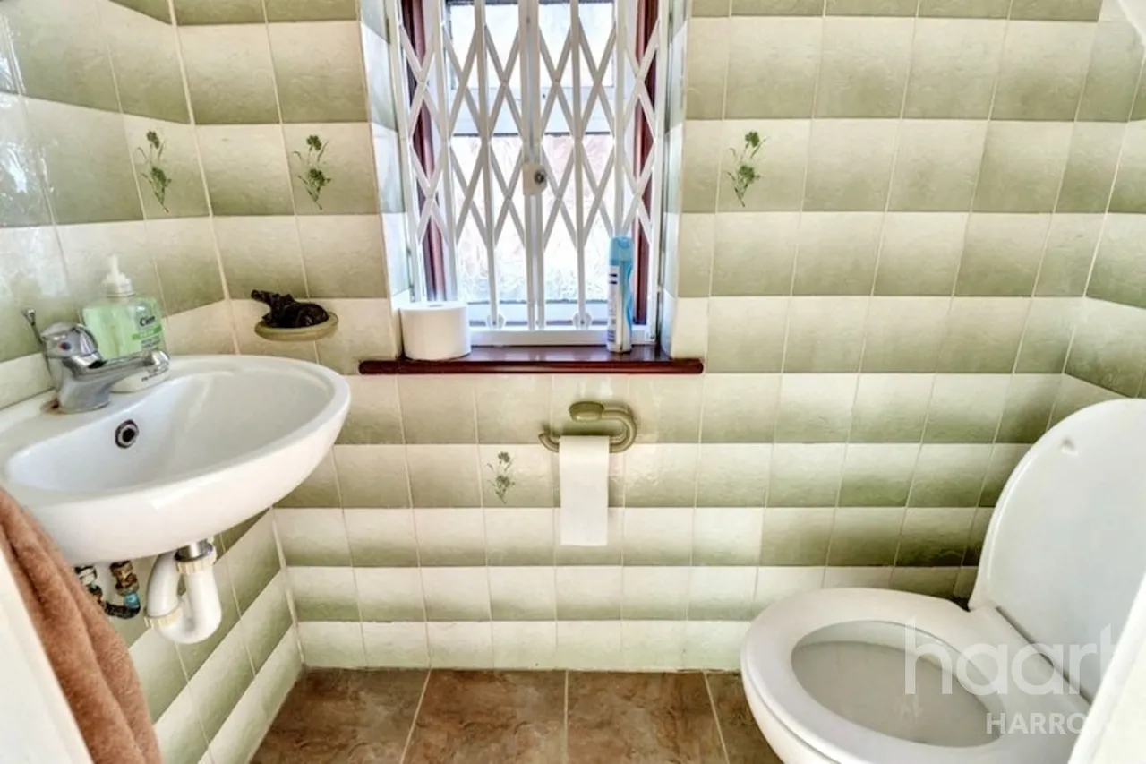 Portland Crescent, Stanmore, HA7, photo 20