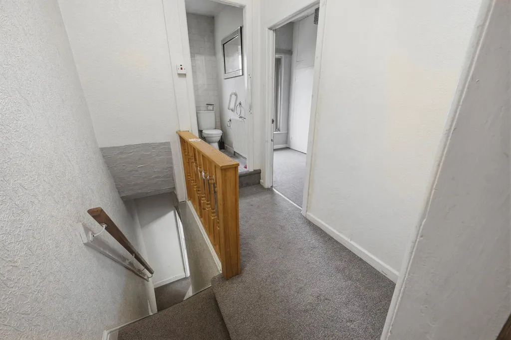 Rochdale Road Shaw, Oldham OL2 7JT, photo 8