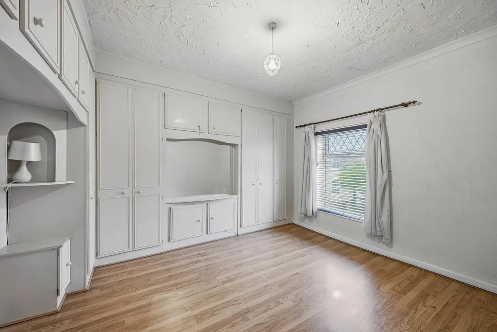 Rochdale Road Shaw, Oldham OL2 7JT, photo 9