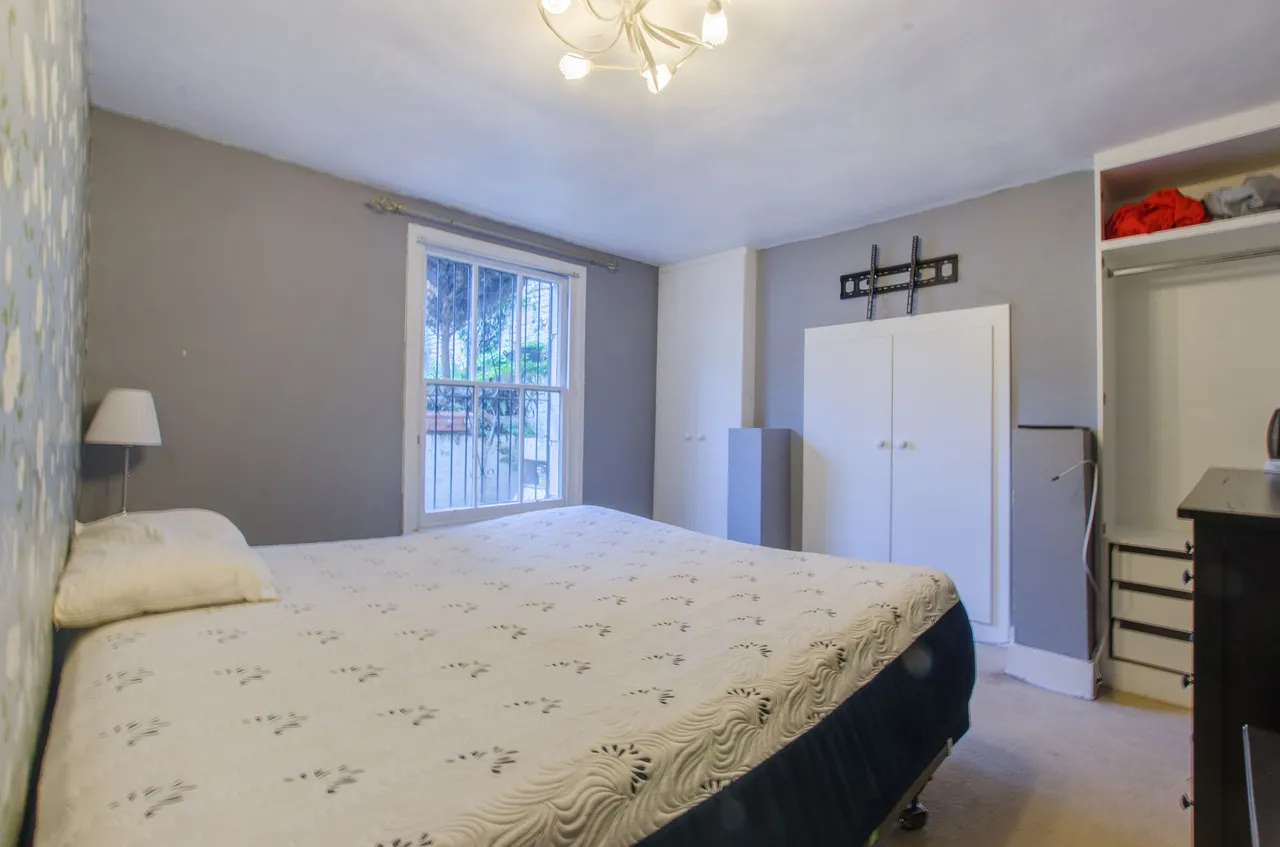 86 Woodhill, London, photo 9