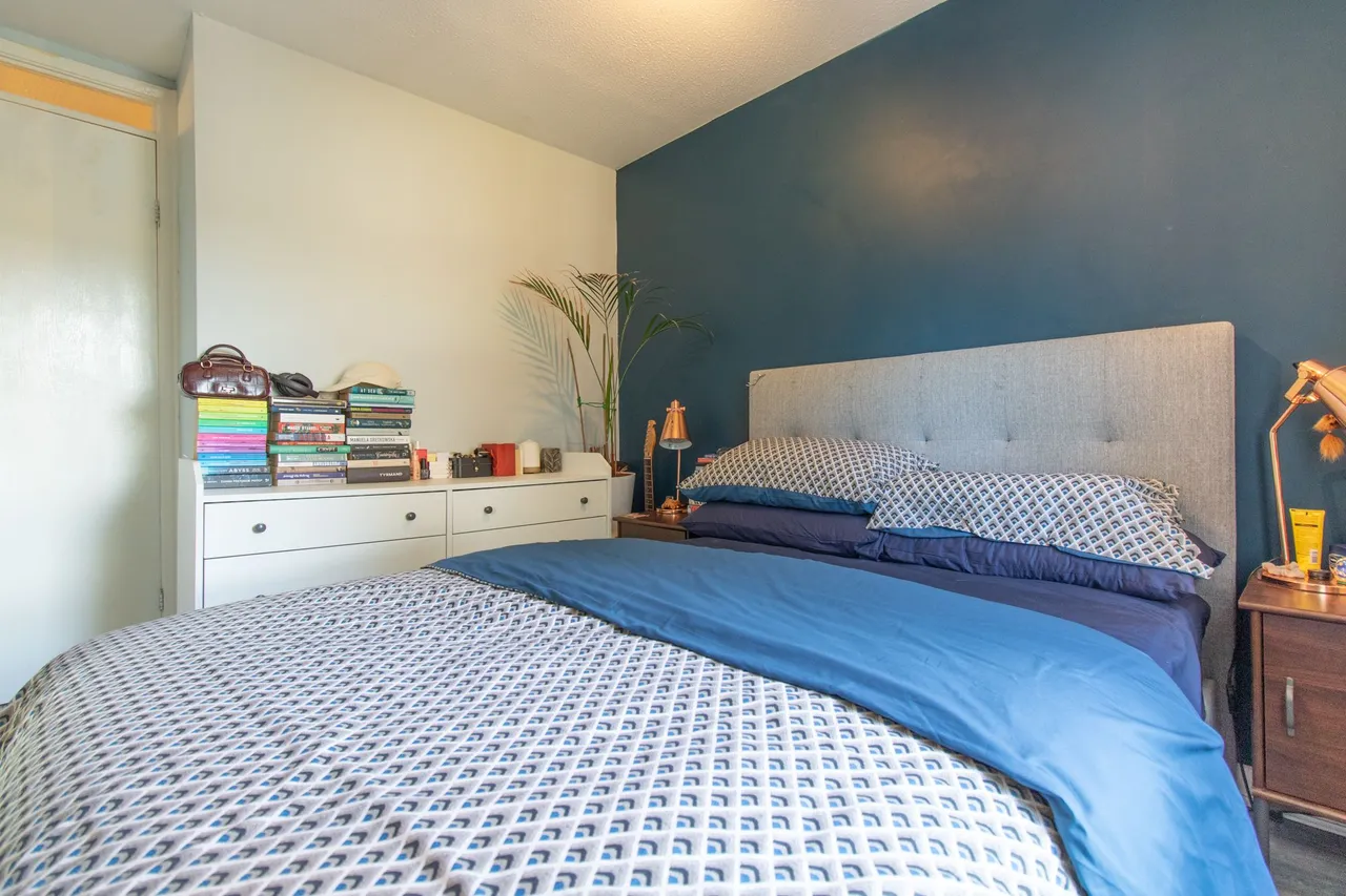 Bishops Park, Mid Calder, Livingston, photo 12