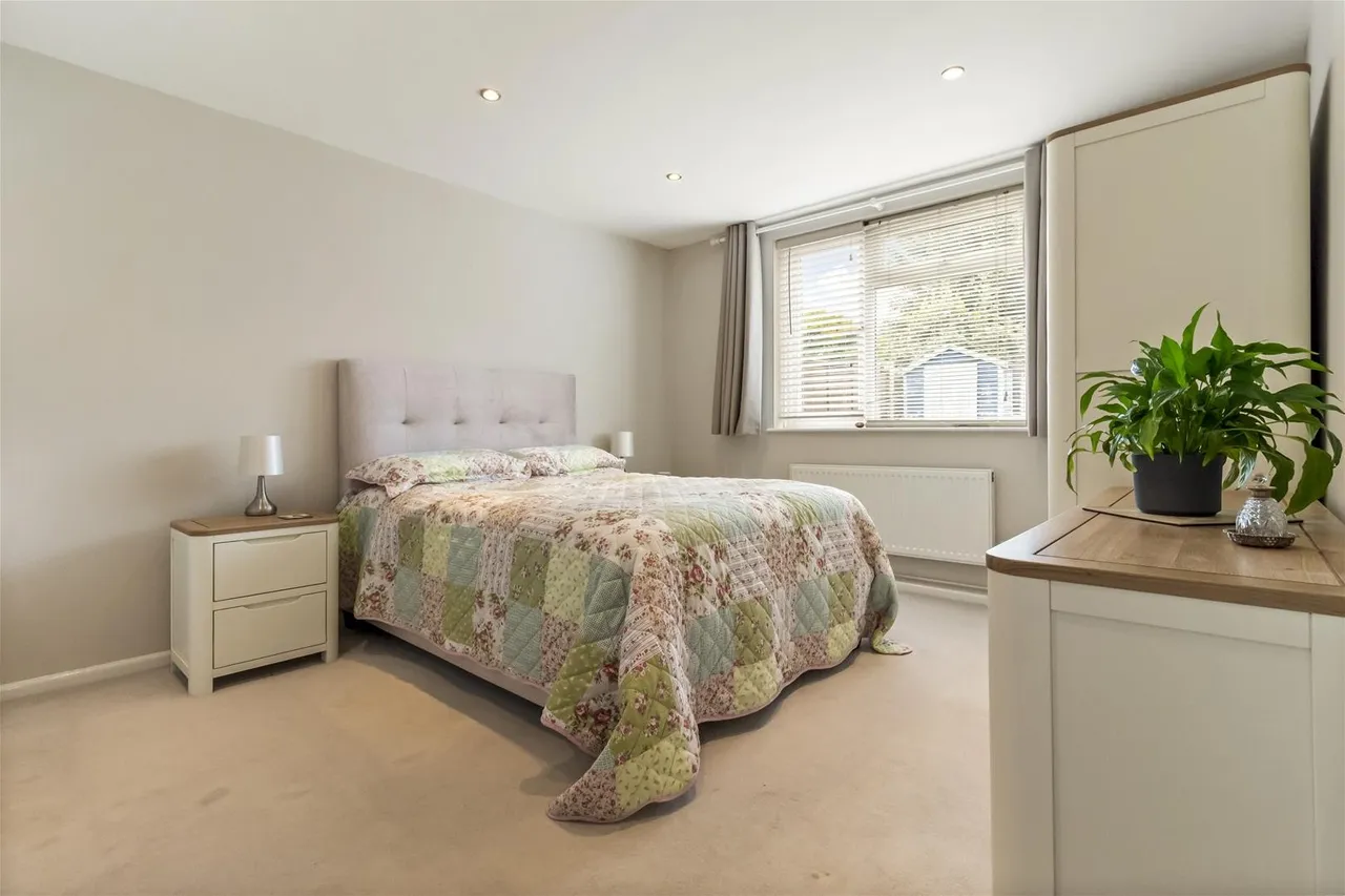 Loxwood Avenue, Worthing, photo 7