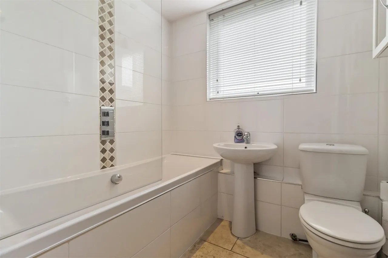 Loxwood Avenue, Worthing, photo 10