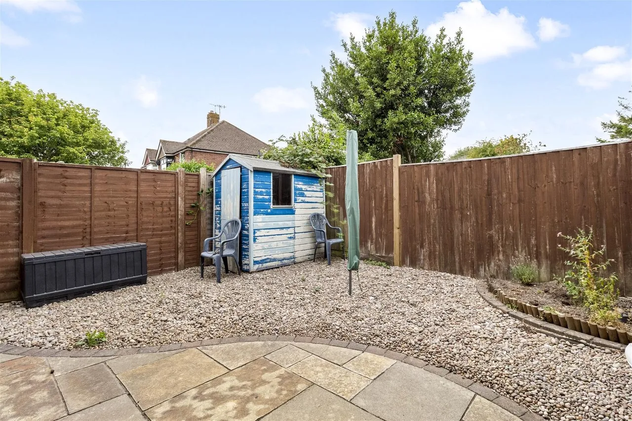 Loxwood Avenue, Worthing, photo 8