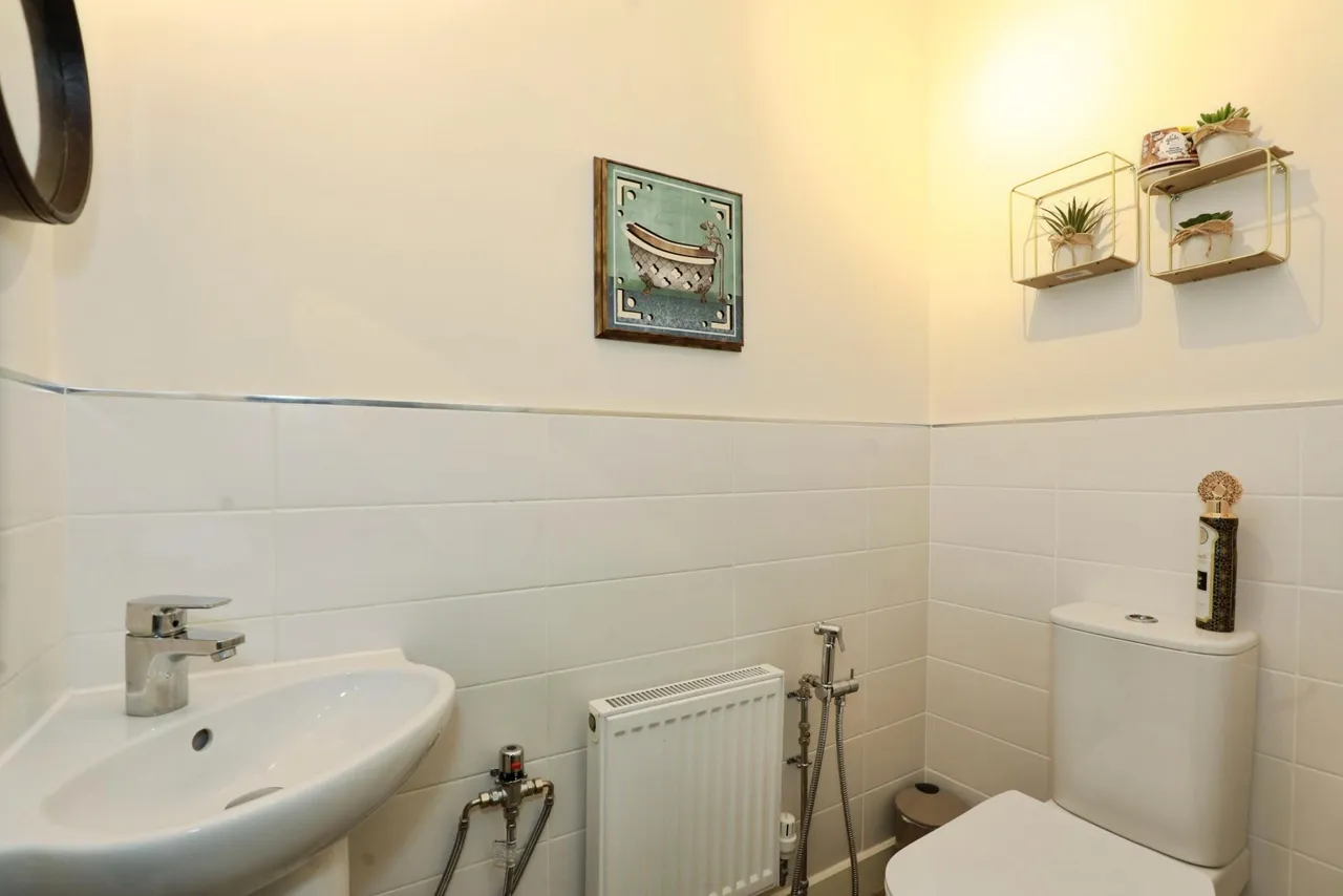 Josiah Drive, Barlaston, ST12, photo 8