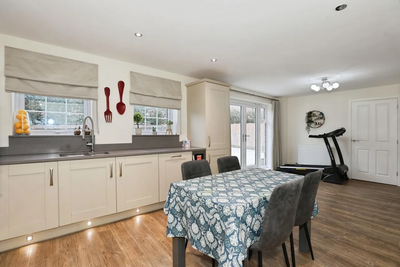 Josiah Drive, Barlaston, ST12, photo 14