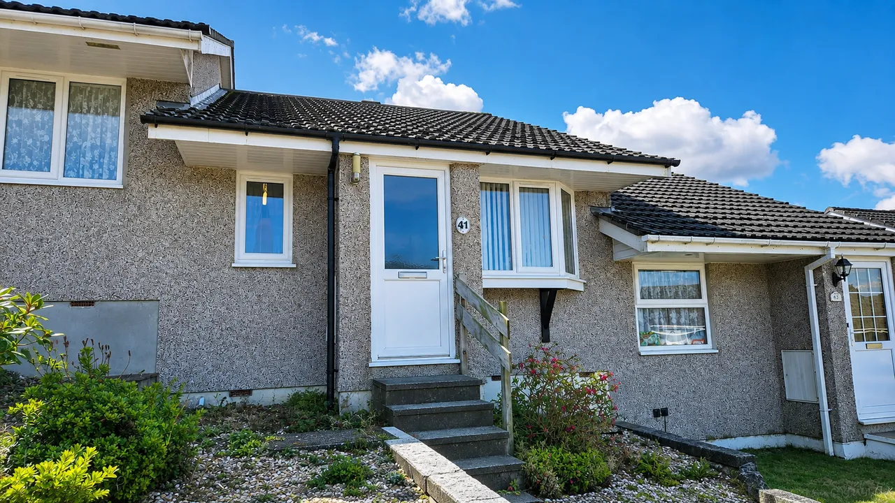 2 bed house for sale, Chegwyns Hill, Foxhole, PL26