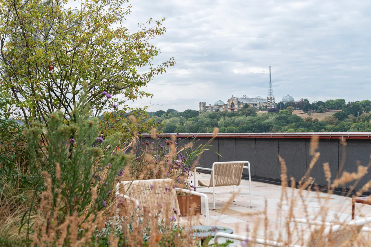London, N8, photo 19
