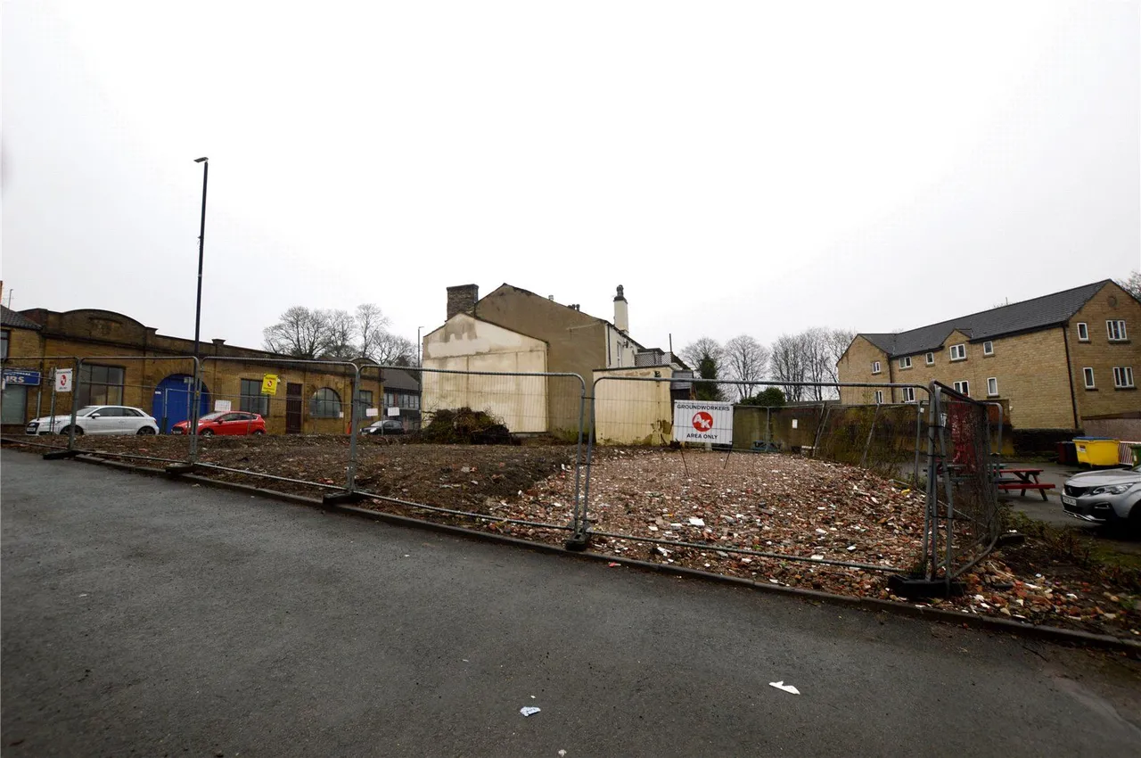 Chapeltown, Pudsey, LS28, photo 7