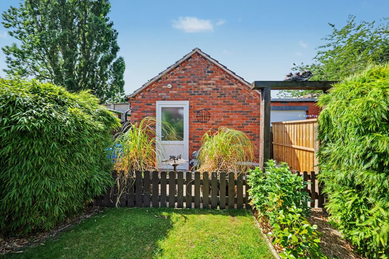 Camp Hill Road, Nuneaton, CV10, photo 18