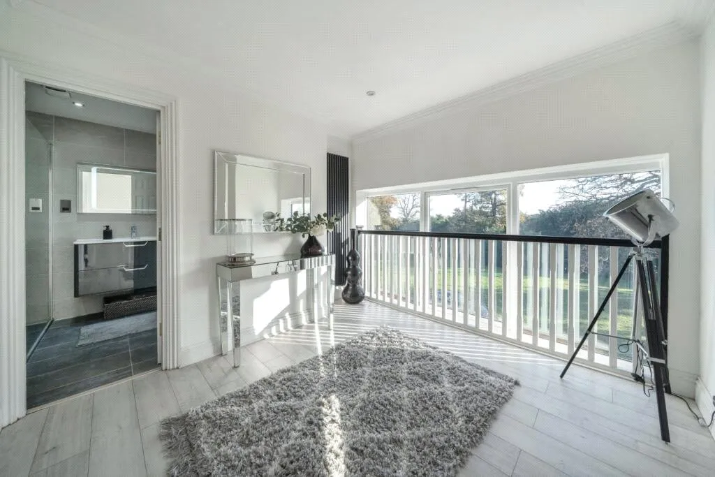 Denham Road, Iver, SL0, photo 10