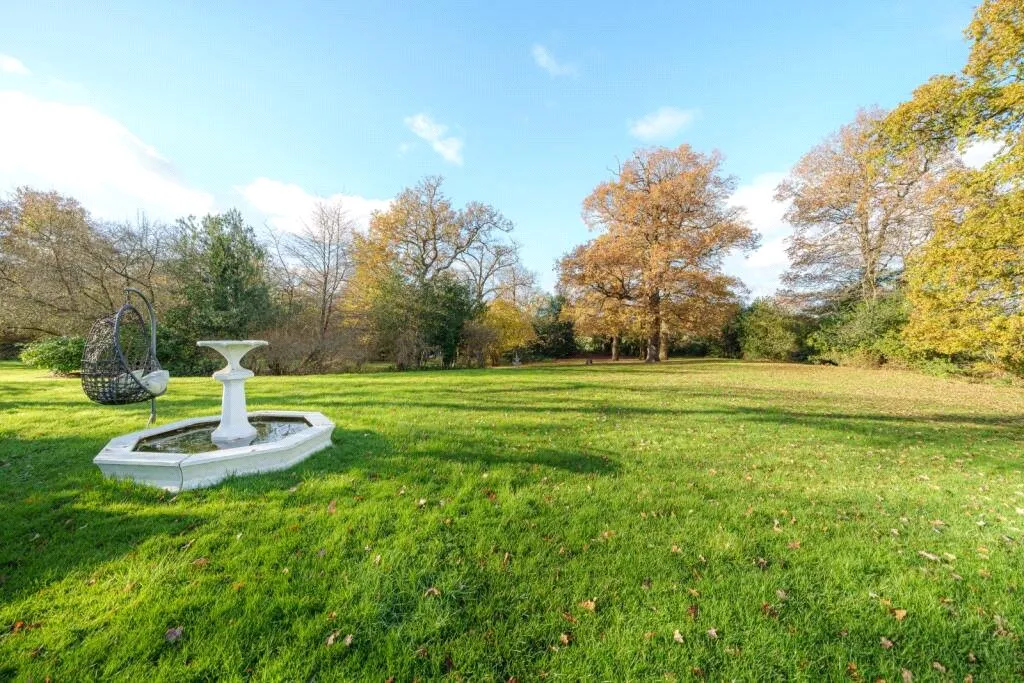 Denham Road, Iver, SL0, photo 17