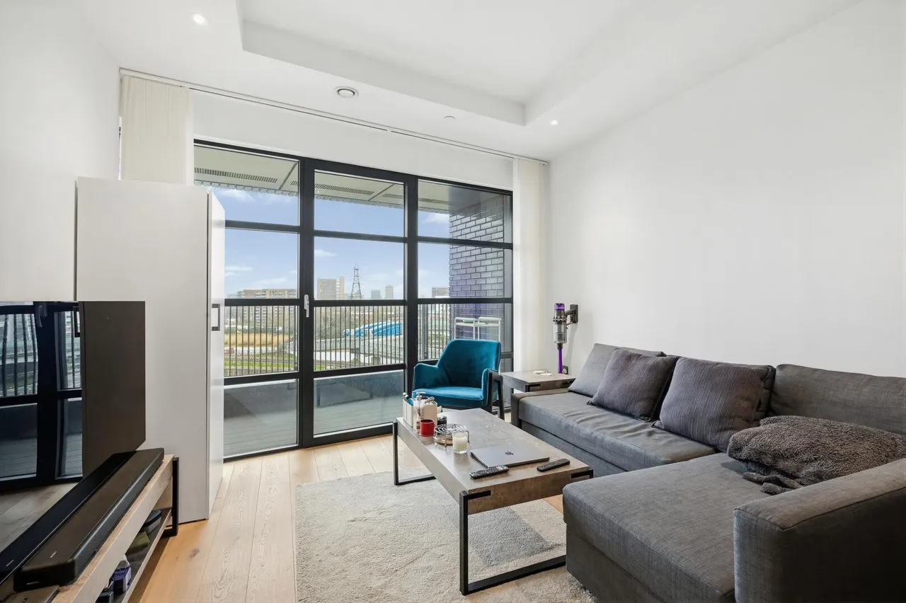 1 bed flat for sale, Bridgewater House, London City Island, E14