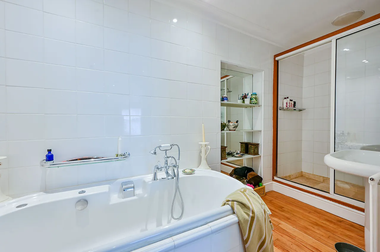 25 Stowe Road, London, photo 10
