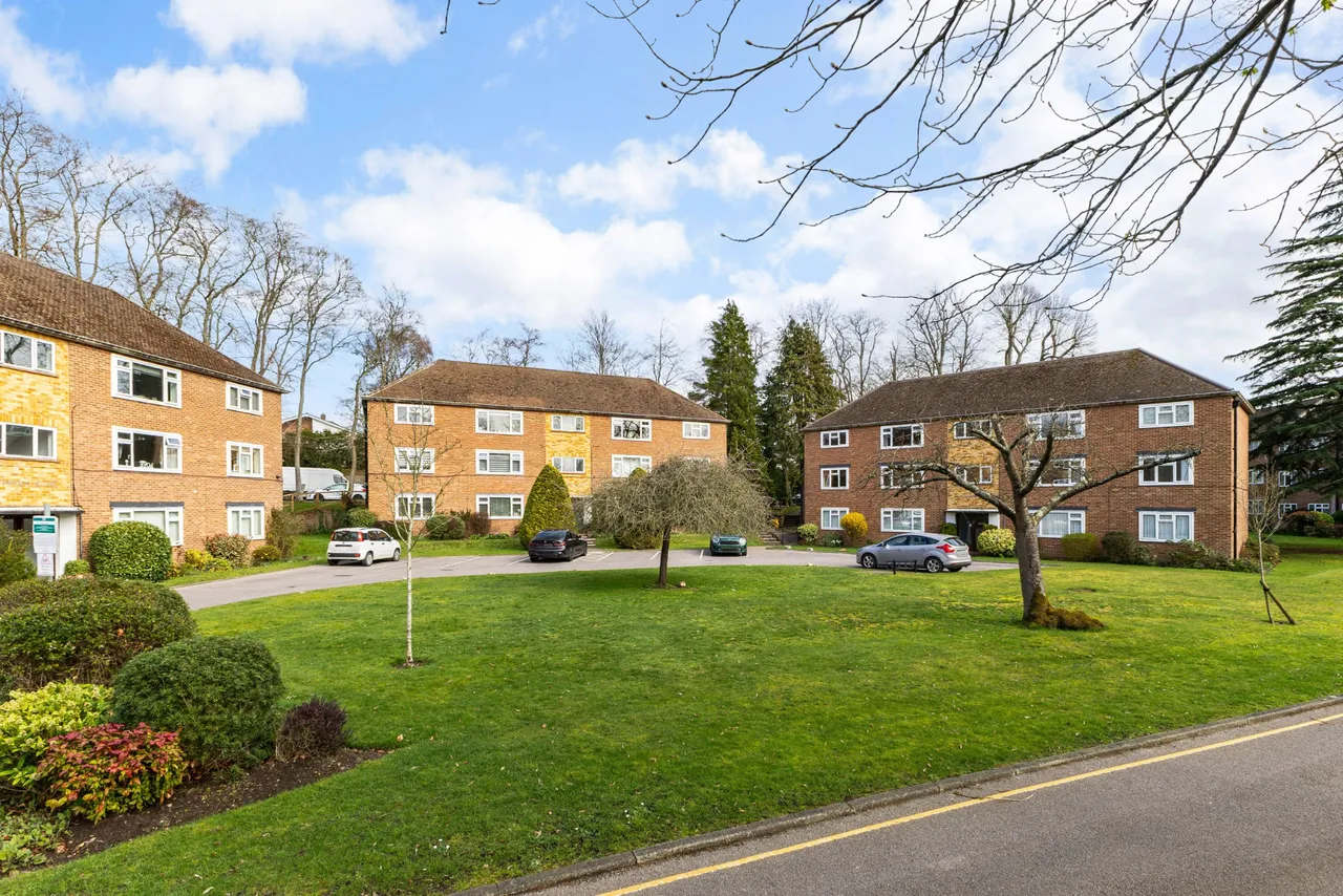 Virginia Water, Surrey, GU25 4AQ, photo 11