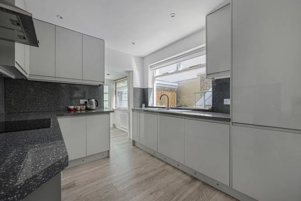 Longlands Park Crescent, Sidcup, DA15, photo 4