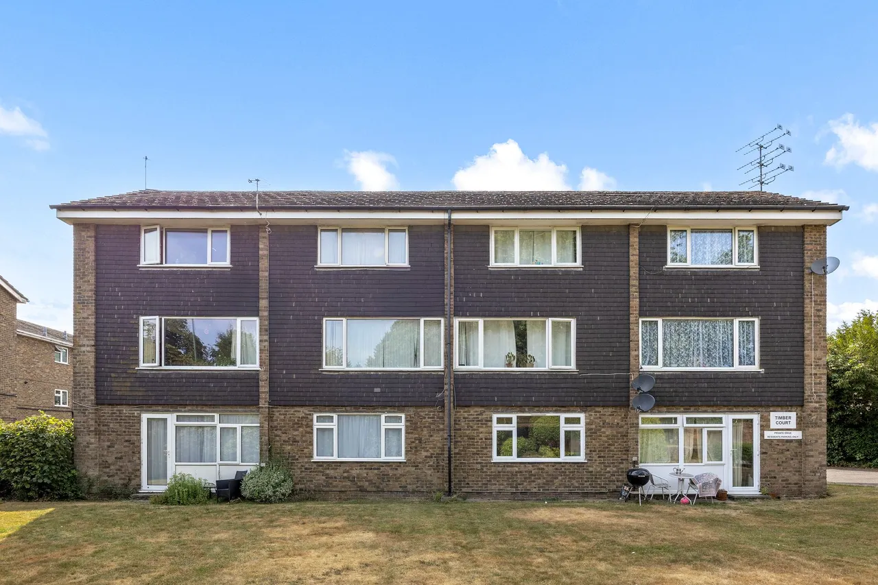 North Parade, Horsham, RH12, photo 10