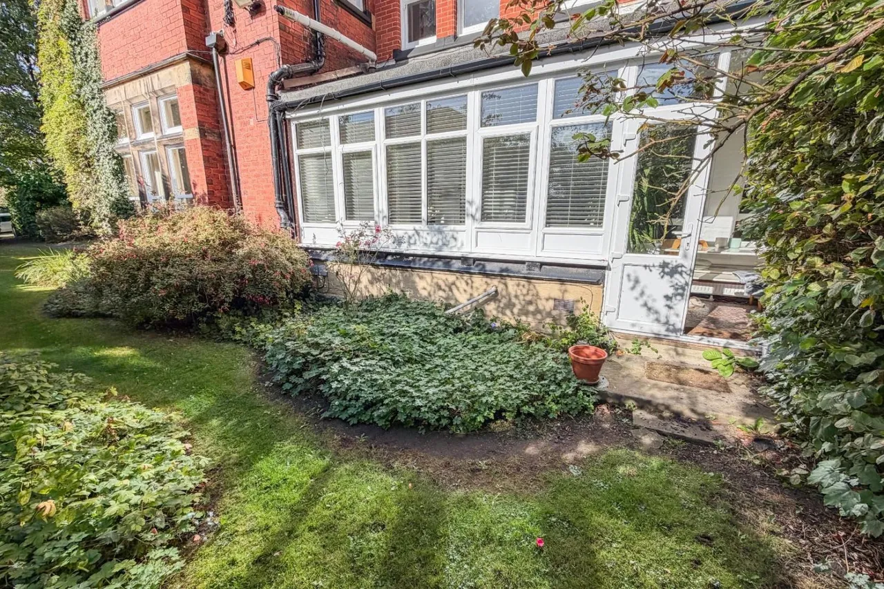 Wensley Drive, Chapel Allerton, LS7, photo 8