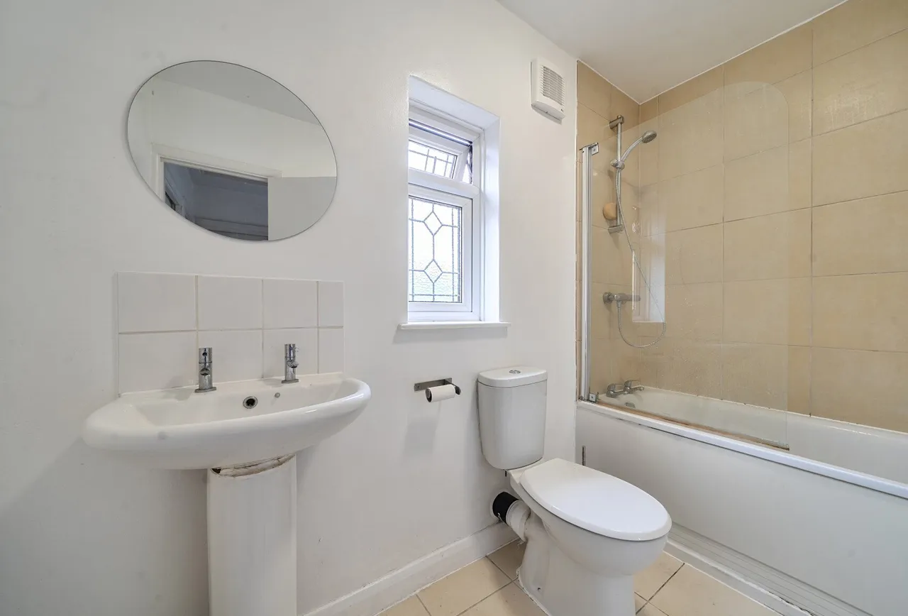 Mount Road, Mitcham, CR4 3EY, photo 5