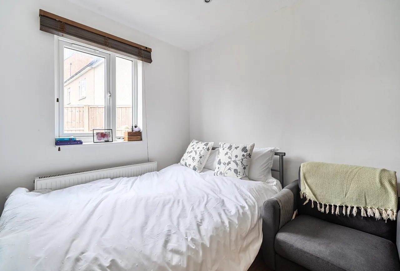 Mount Road, Mitcham, CR4 3EY, photo 15