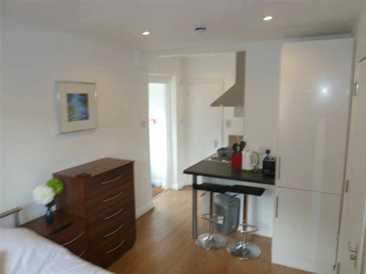 Mount Road, Mitcham, CR4 3EY, photo 3
