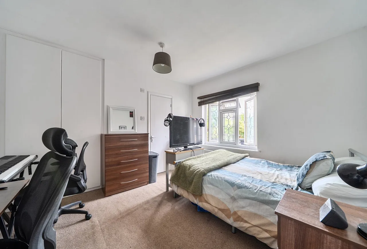 Mount Road, Mitcham, CR4 3EY, photo 4