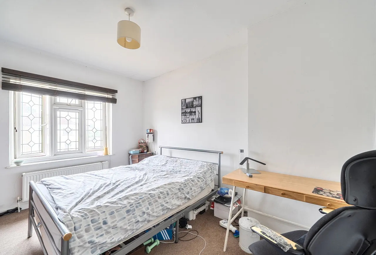 Mount Road, Mitcham, CR4 3EY, photo 18