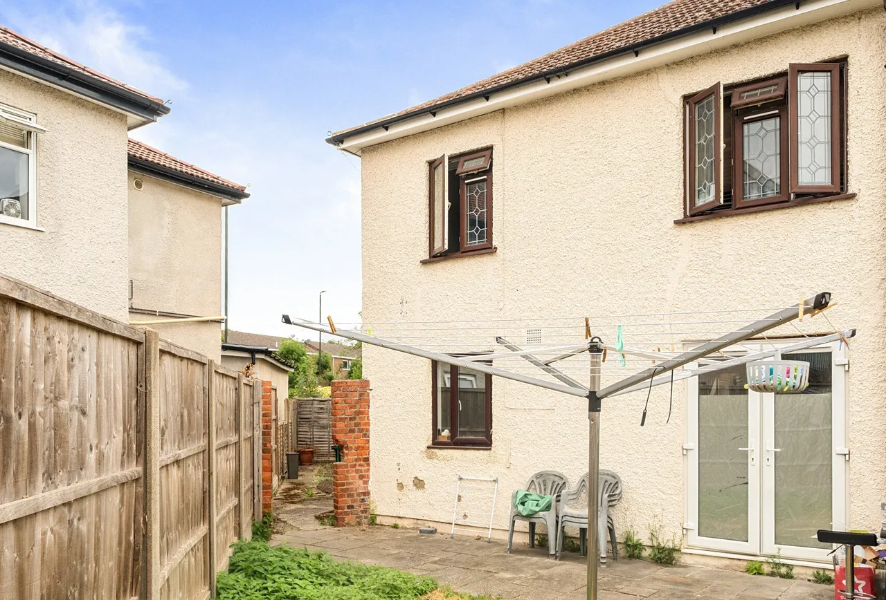 Mount Road, Mitcham, CR4 3EY, photo 21