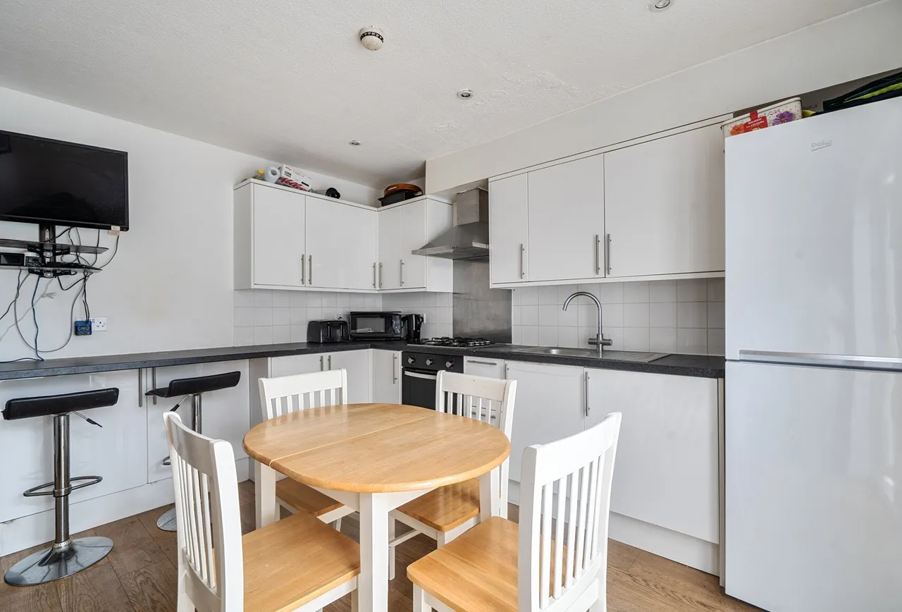 Mount Road, Mitcham, CR4 3EY, photo 14