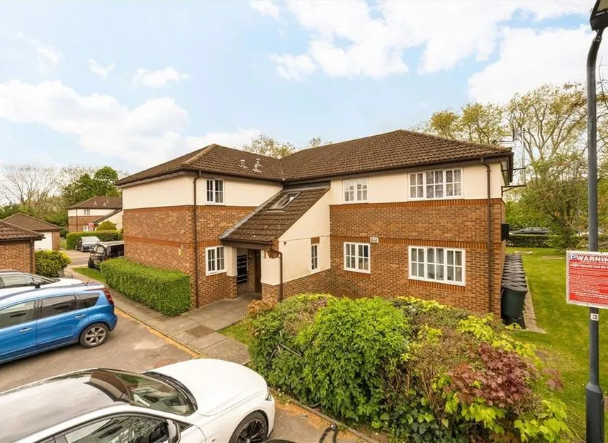 2 bed flat for sale — Campbell Gordon Way, Cricklewood, NW2