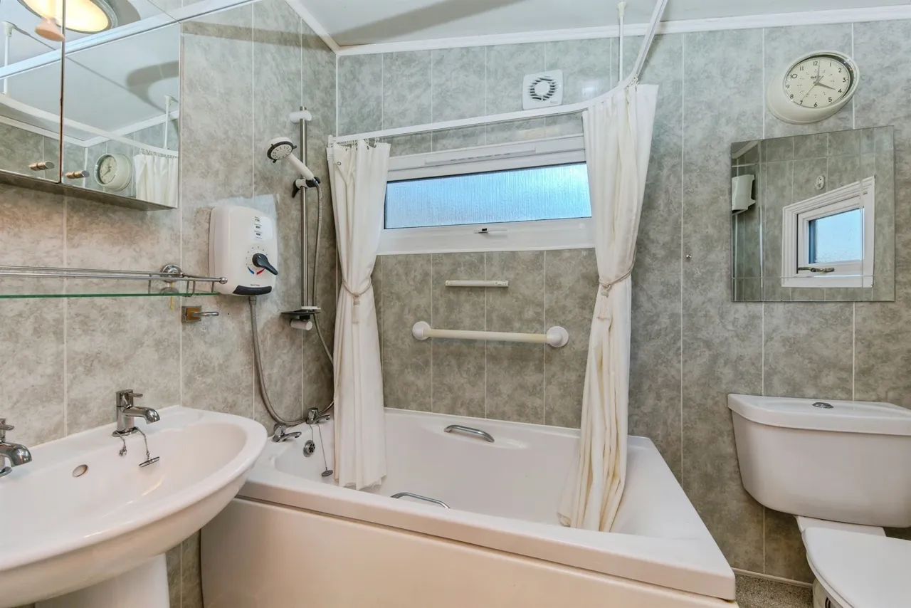 Mill Lane, Meadowbank, CW7, photo 13