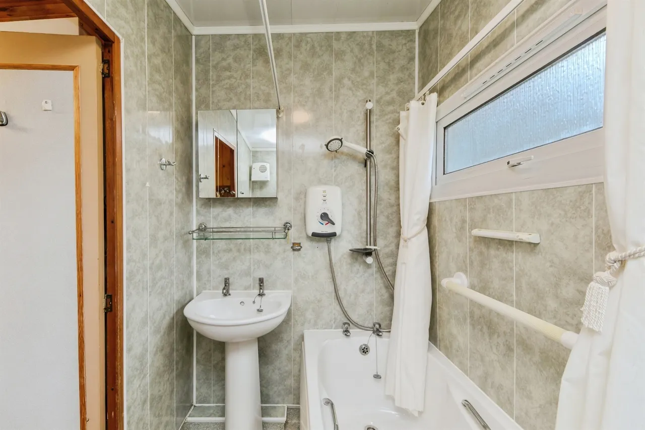 Mill Lane, Meadowbank, CW7, photo 14