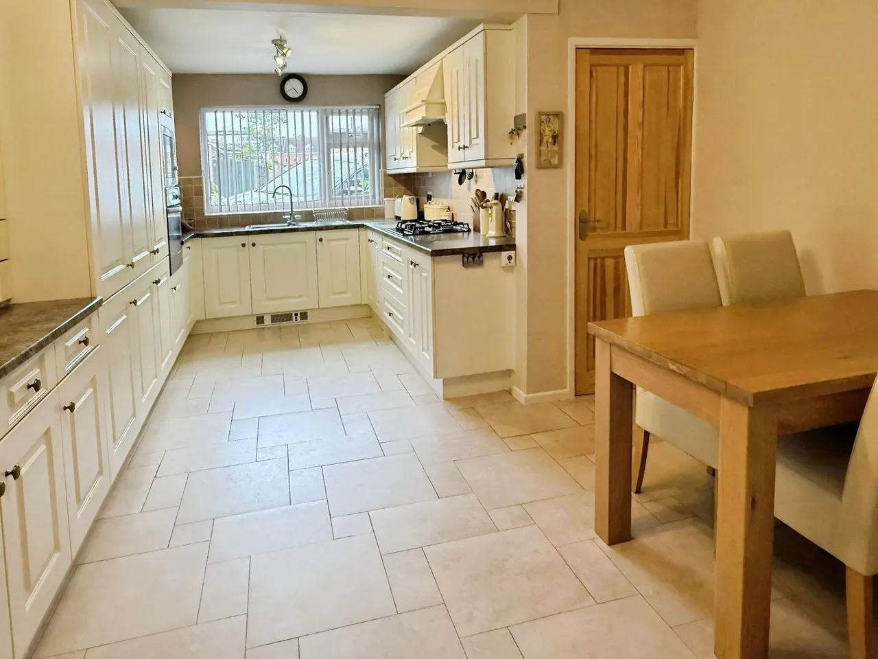 Chater Close, Leicester, LE5, photo 3