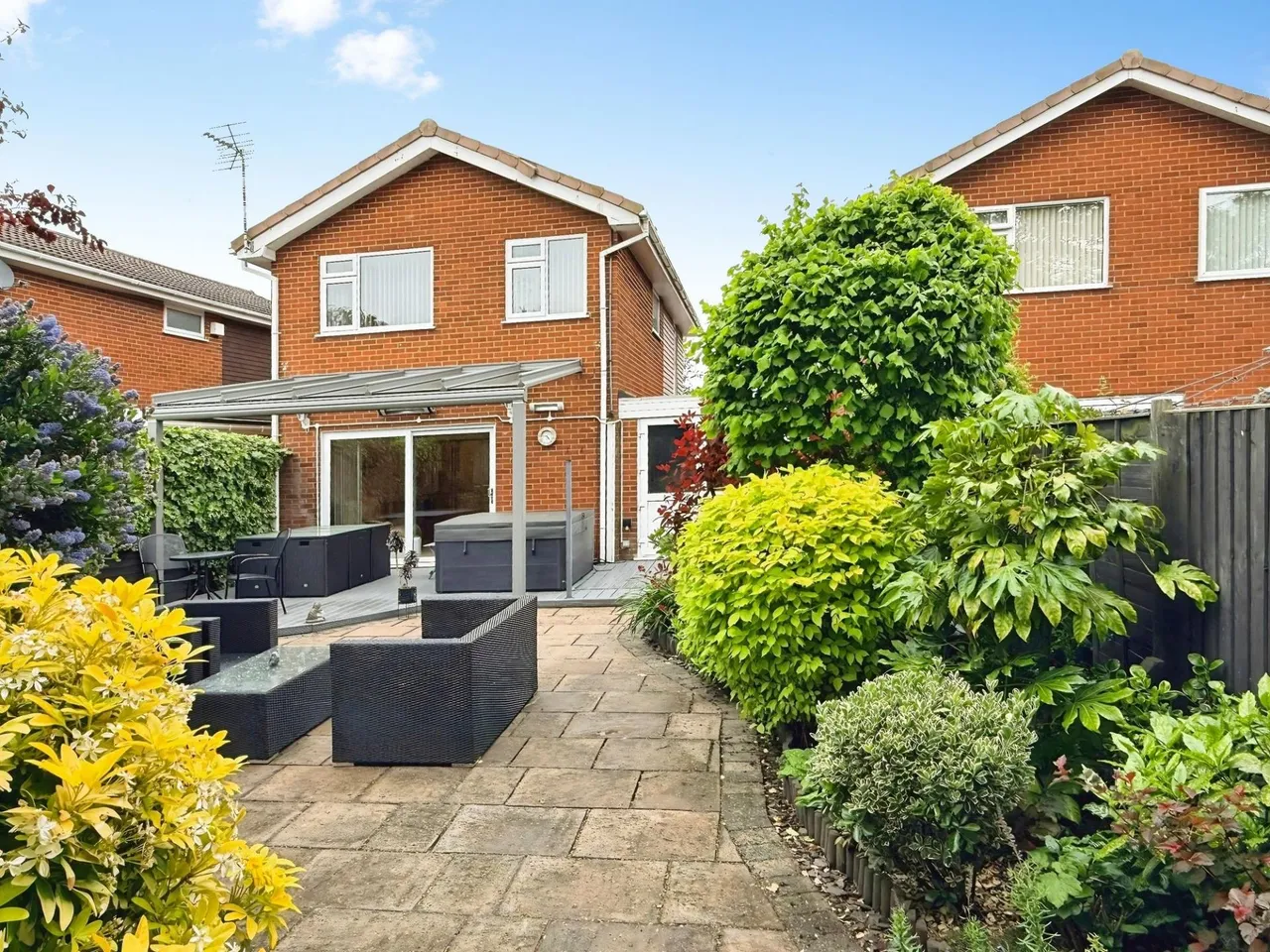 3 bed house for sale, Chater Close, Leicester, LE5