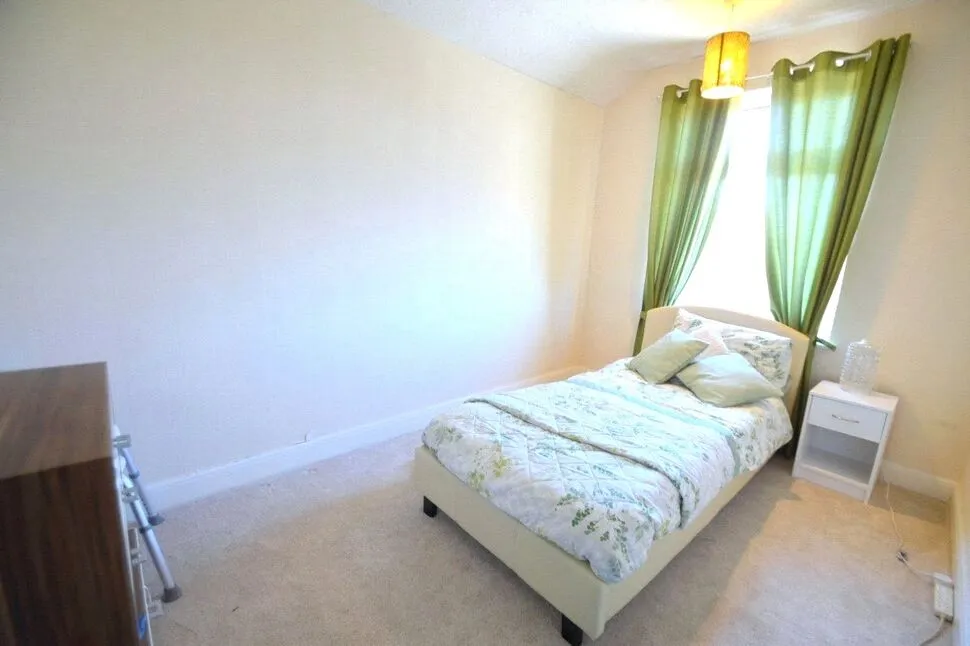 Fuller Street, Kettering, Northamptonshire, NN16, photo 8