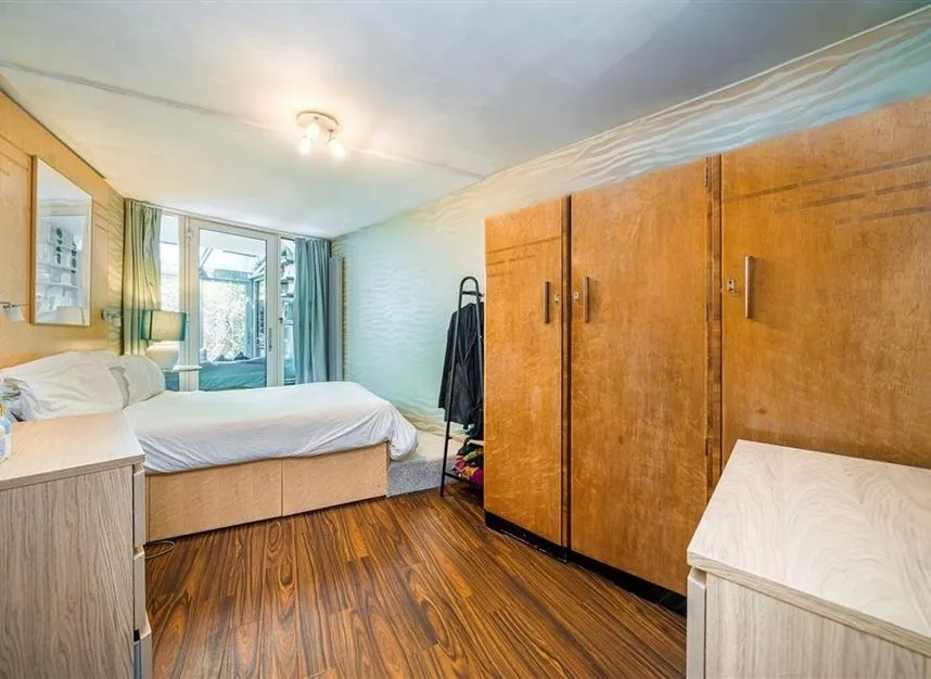Kennington Park Road, Kennington, SE11, photo 3