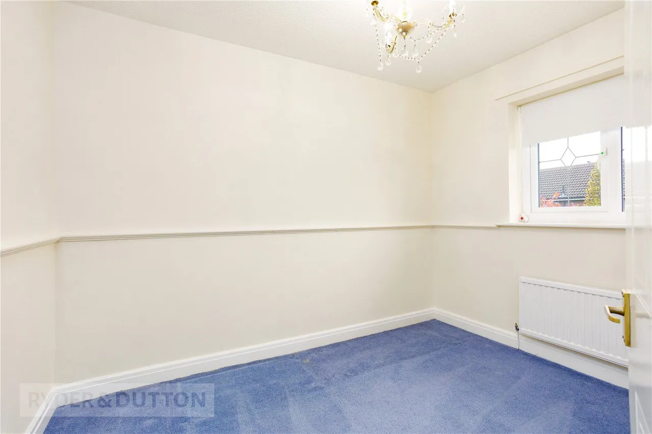 Peregrine Crescent, Littlemoss, M43, photo 18