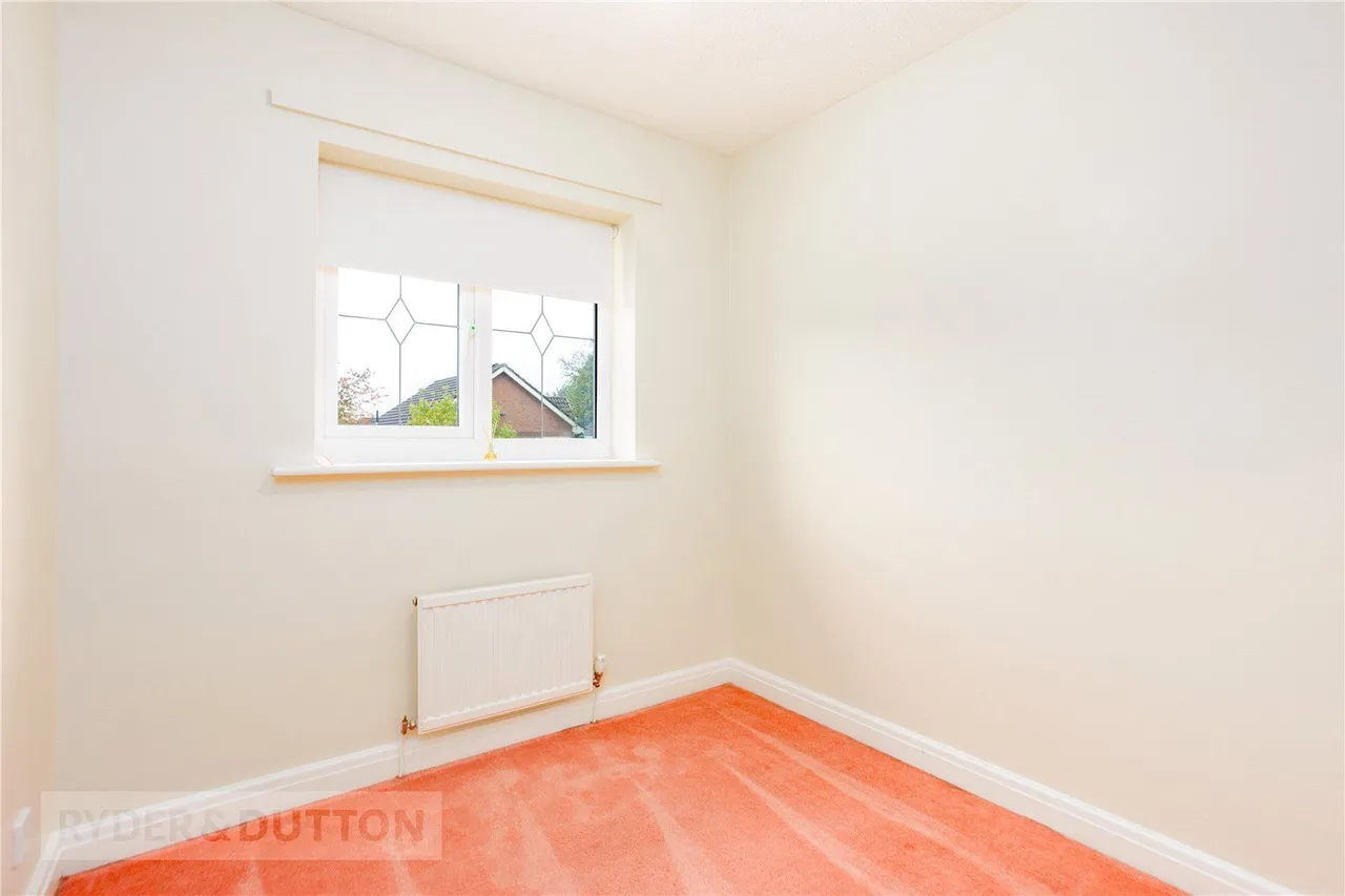 Peregrine Crescent, Littlemoss, M43, photo 19