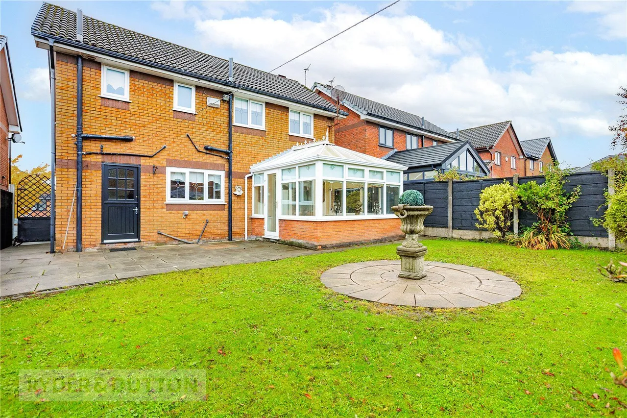 Peregrine Crescent, Littlemoss, M43, photo 23