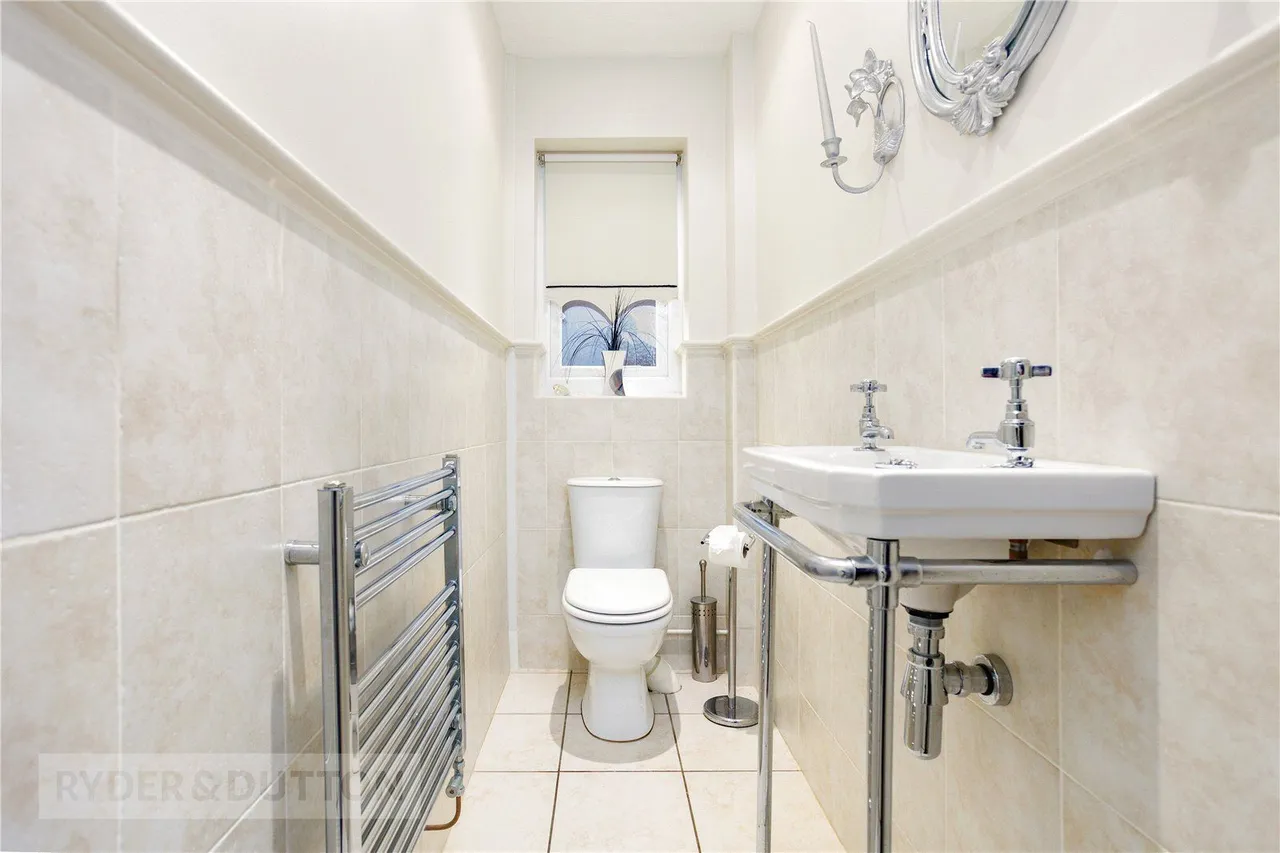 Peregrine Crescent, Littlemoss, M43, photo 8
