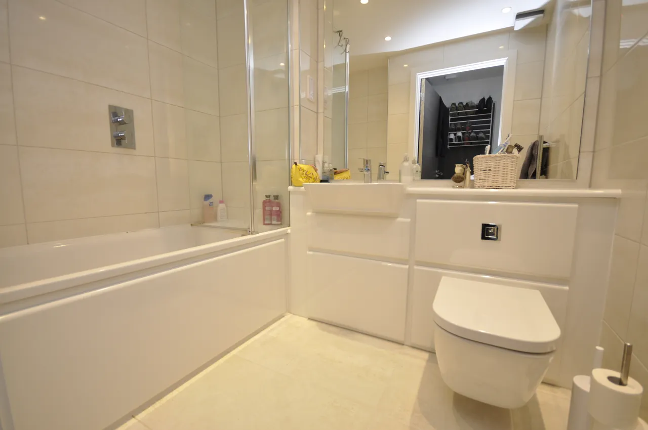 Flambard Way, Godalming, GU7, photo 3
