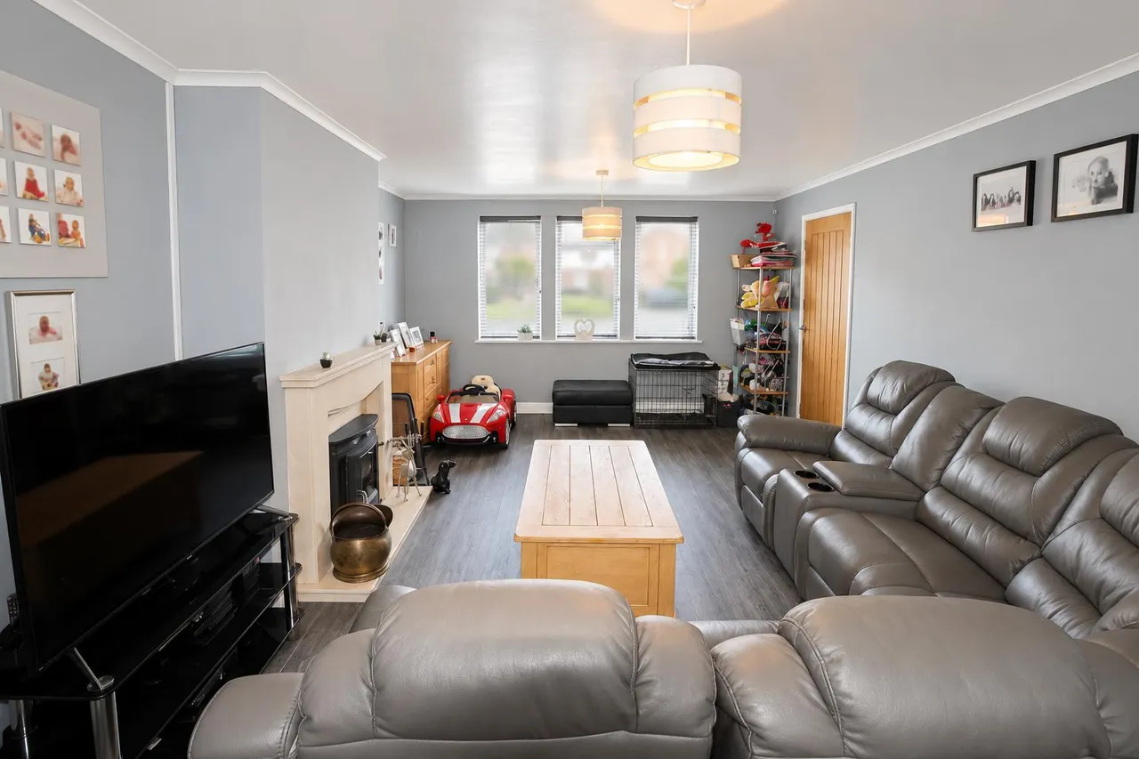 Tobyfield Road, Bishops Cleeve, GL52, photo 2