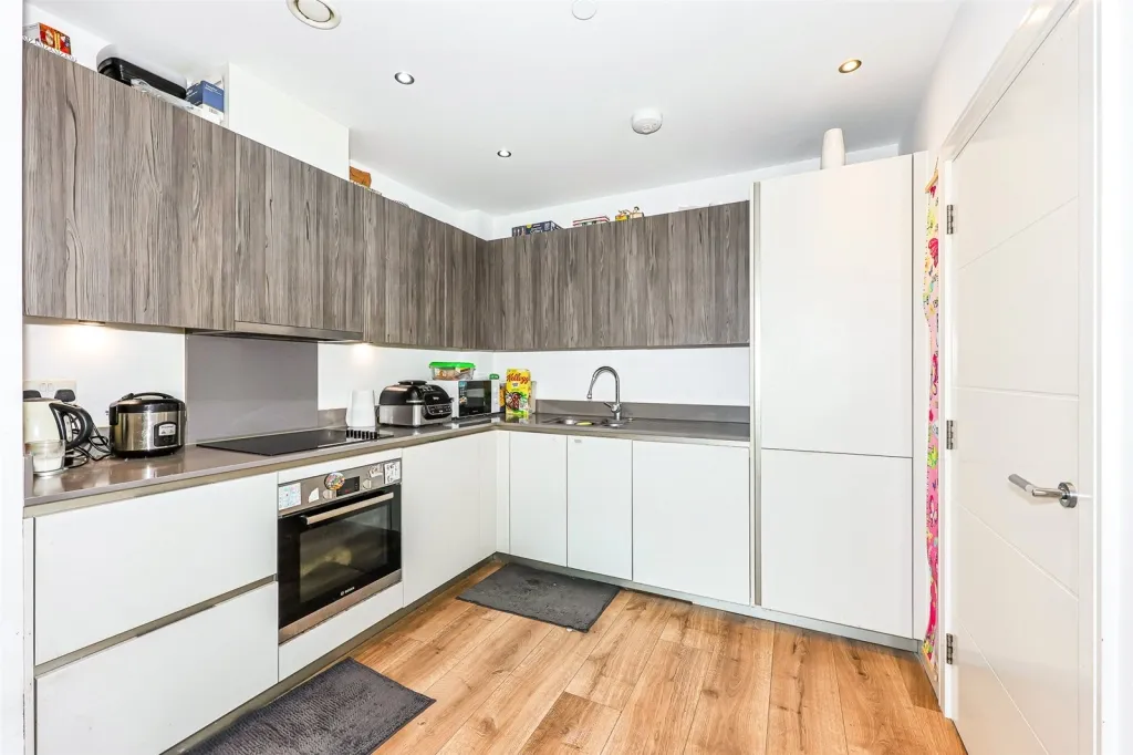 Longfield Avenue, Ealing, W5, photo 12